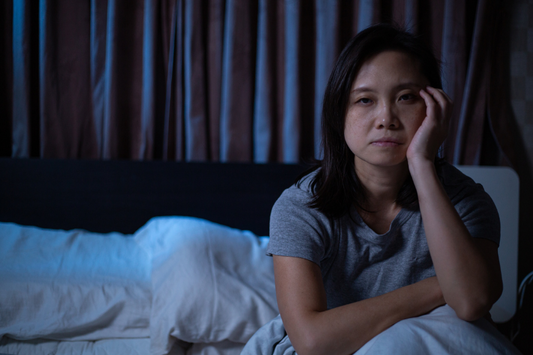 如何處理更年期中的焦慮、恐慌?了解更年期焦慮症狀、原因