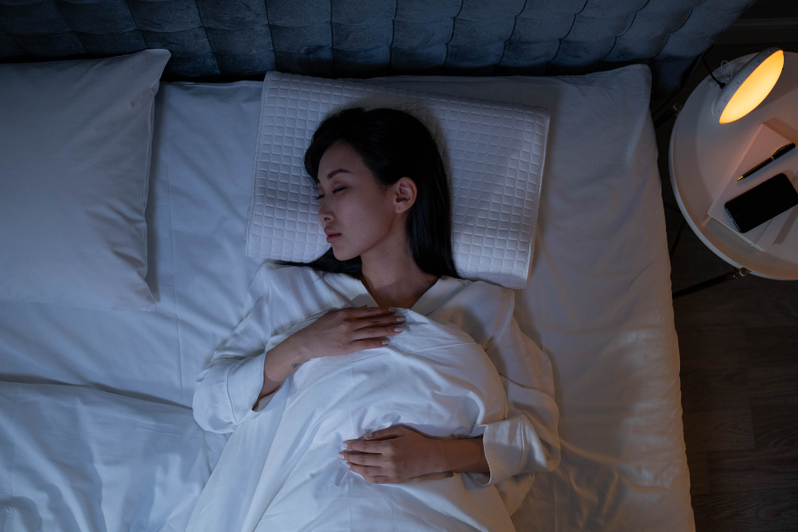 總是睡得不好？長期淺眠易醒的原因及怎麼改善的方法